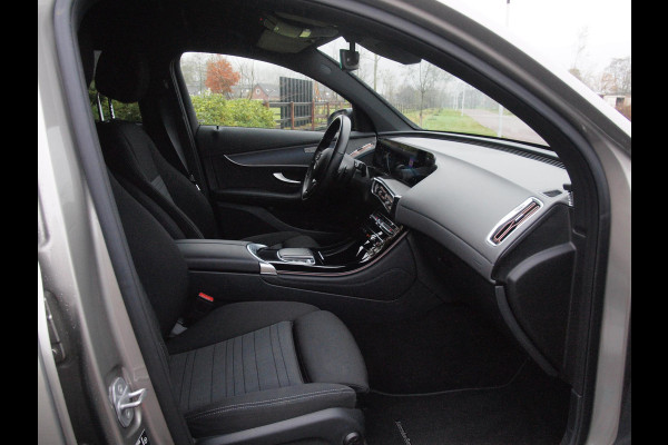 Mercedes-Benz EQC 400 4MATIC Business Solution 80 kWh | Camera | Apple Carplay | Cruise Control | Sfeerverlichting |