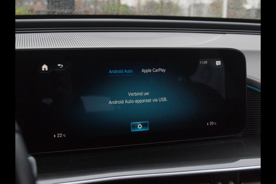 Mercedes-Benz EQC 400 4MATIC Business Solution 80 kWh | Camera | Apple Carplay | Cruise Control | Sfeerverlichting |