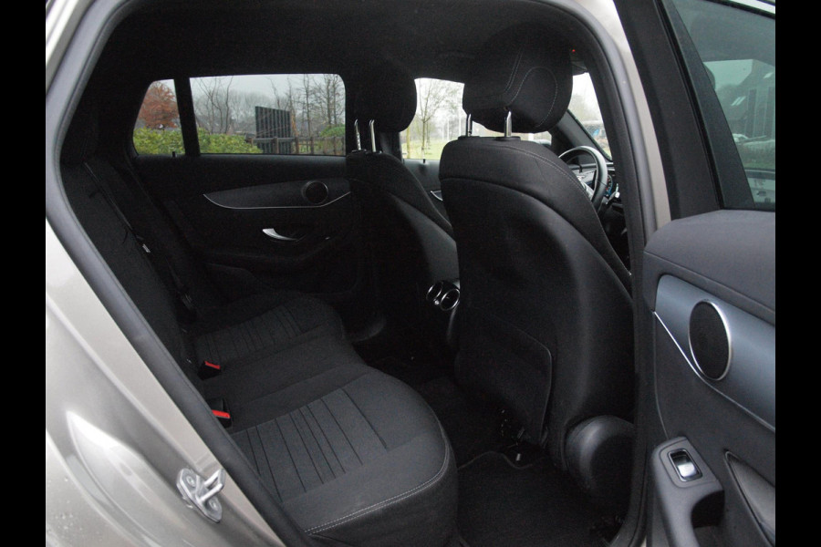 Mercedes-Benz EQC 400 4MATIC Business Solution 80 kWh | Camera | Apple Carplay | Cruise Control | Sfeerverlichting |