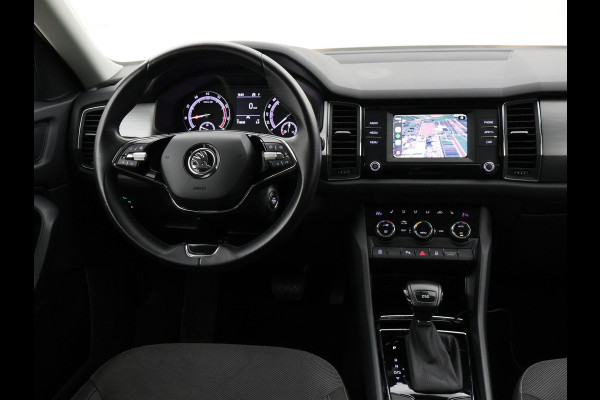 Škoda Kodiaq 1.5 TSI 150 PK DSG 7-PERSOONS + TREKHAAK | APPLE CARPLAY | STUUR / STOELVERWARMING