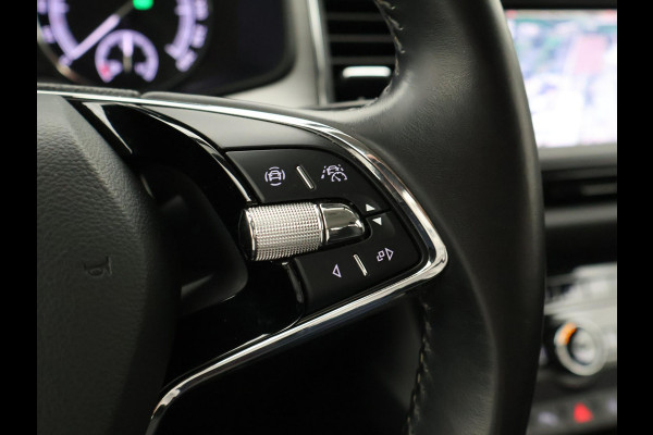 Škoda Kodiaq 1.5 TSI 150 PK DSG 7-PERSOONS + TREKHAAK | APPLE CARPLAY | STUUR / STOELVERWARMING