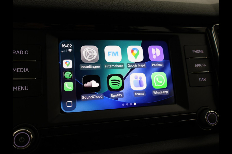 Škoda Kodiaq 1.5 TSI 150 PK DSG 7-PERSOONS + TREKHAAK | APPLE CARPLAY | STUUR / STOELVERWARMING