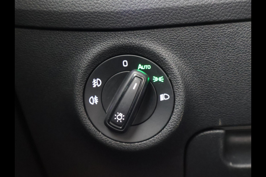 Škoda Kodiaq 1.5 TSI 150 PK DSG 7-PERSOONS + TREKHAAK | APPLE CARPLAY | STUUR / STOELVERWARMING