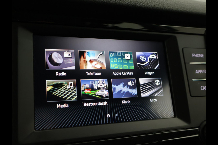 Škoda Kodiaq 1.5 TSI 150 PK DSG 7-PERSOONS + TREKHAAK | APPLE CARPLAY | STUUR / STOELVERWARMING