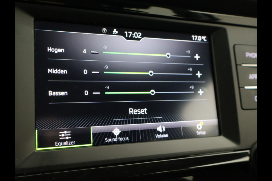 Škoda Kodiaq 1.5 TSI 150 PK DSG 7-PERSOONS + TREKHAAK | APPLE CARPLAY | STUUR / STOELVERWARMING