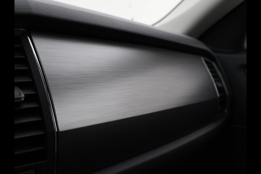 Škoda Kodiaq 1.5 TSI 150 PK DSG 7-PERSOONS + TREKHAAK | APPLE CARPLAY | STUUR / STOELVERWARMING