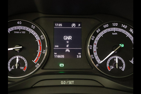 Škoda Kodiaq 1.5 TSI 150 PK DSG 7-PERSOONS + TREKHAAK | APPLE CARPLAY | STUUR / STOELVERWARMING