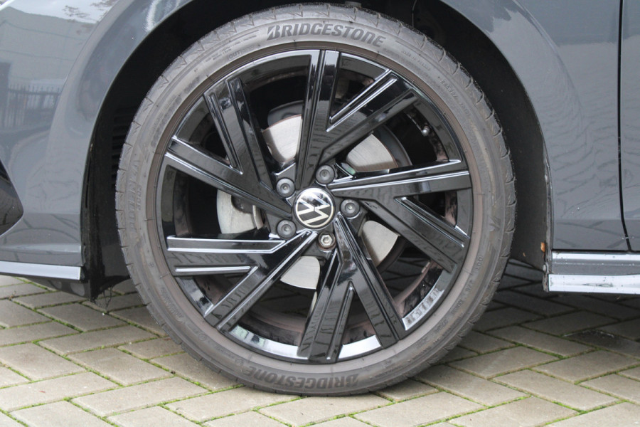 Volkswagen Golf 1.5 eTSI R-Line Business | CAMERA | SFEER | ACC | 18 INCH | CARPLAY |