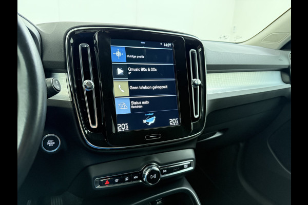 Volvo XC40 1.5 T3 164PK Automaat Trekhaak Navi Ecc Apple Carplay Android Auto Cruise Control Business Pro Elek. Achterklep Lane Assist Road Sign Info DAB Led City-Safety 1.600KG Trekgewicht