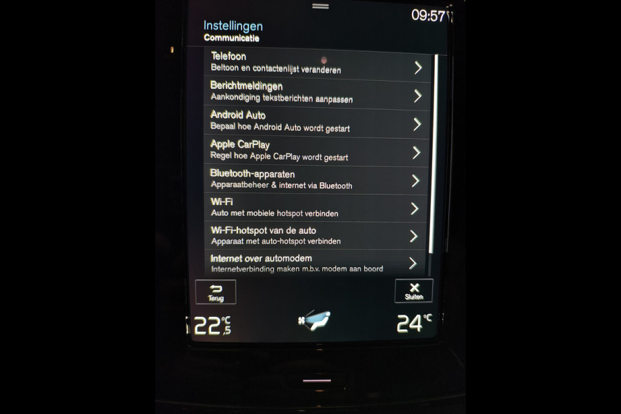 Volvo XC40 1.5 T3 164PK Automaat Trekhaak Navi Ecc Apple Carplay Android Auto Cruise Control Business Pro Elek. Achterklep Lane Assist Road Sign Info DAB Led City-Safety 1.600KG Trekgewicht