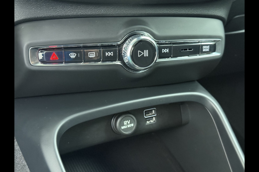 Volvo XC40 1.5 T3 164PK Automaat Trekhaak Navi Ecc Apple Carplay Android Auto Cruise Control Business Pro Elek. Achterklep Lane Assist Road Sign Info DAB Led City-Safety 1.600KG Trekgewicht