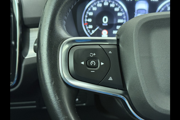 Volvo XC40 1.5 T3 164PK Automaat Trekhaak Navi Ecc Apple Carplay Android Auto Cruise Control Business Pro Elek. Achterklep Lane Assist Road Sign Info DAB Led City-Safety 1.600KG Trekgewicht