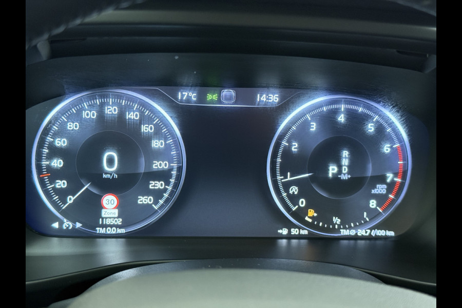 Volvo XC40 1.5 T3 164PK Automaat Trekhaak Navi Ecc Apple Carplay Android Auto Cruise Control Business Pro Elek. Achterklep Lane Assist Road Sign Info DAB Led City-Safety 1.600KG Trekgewicht