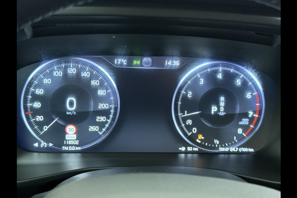 Volvo XC40 1.5 T3 164PK Automaat Trekhaak Navi Ecc Apple Carplay Android Auto Cruise Control Business Pro Elek. Achterklep Lane Assist Road Sign Info DAB Led City-Safety 1.600KG Trekgewicht