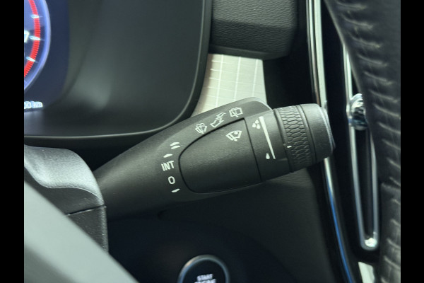 Volvo XC40 1.5 T3 164PK Automaat Trekhaak Navi Ecc Apple Carplay Android Auto Cruise Control Business Pro Elek. Achterklep Lane Assist Road Sign Info DAB Led City-Safety 1.600KG Trekgewicht