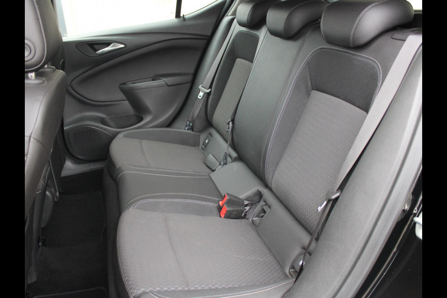 Opel Astra 1.4 Innovation | NAVIGATIE | ACHTERUITRIJCAMERA |