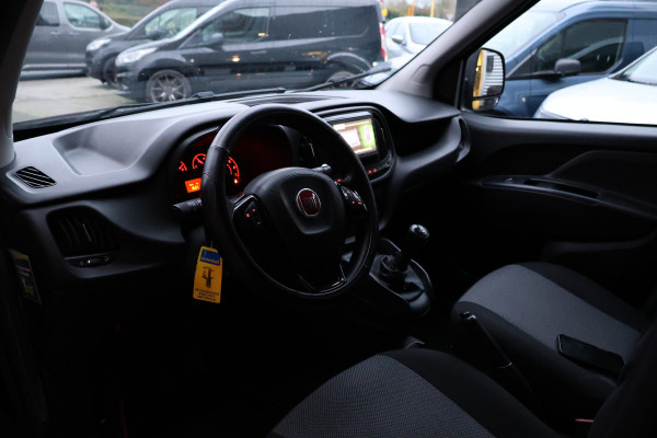 Fiat Doblò Cargo 1.3 MJ L2H1 Maxi | CarPlay | Android Auto | Trekhaak | Airco | Sport velgen | MF Stuur | Nieuwe APK | NL Auto