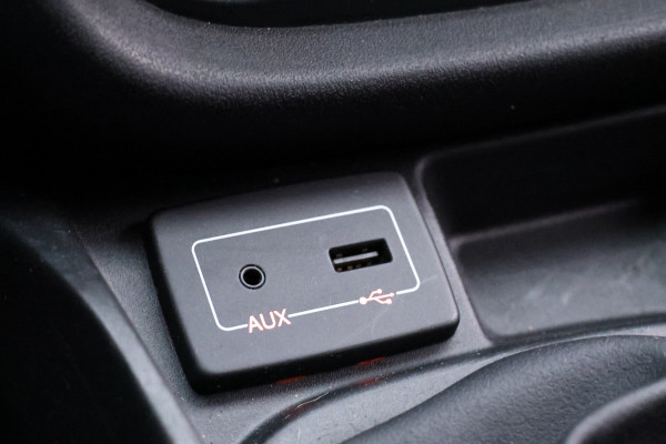 Fiat Doblò Cargo 1.3 MJ L2H1 Maxi | CarPlay | Android Auto | Trekhaak | Airco | Sport velgen | MF Stuur | Nieuwe APK | NL Auto