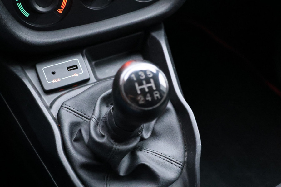 Fiat Doblò Cargo 1.3 MJ L2H1 Maxi | CarPlay | Android Auto | Trekhaak | Airco | Sport velgen | MF Stuur | Nieuwe APK | NL Auto