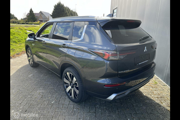 Mitsubishi Outlander 2.4 PHEV First Edition