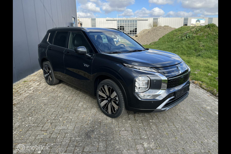 Mitsubishi Outlander 2.4 PHEV First Edition