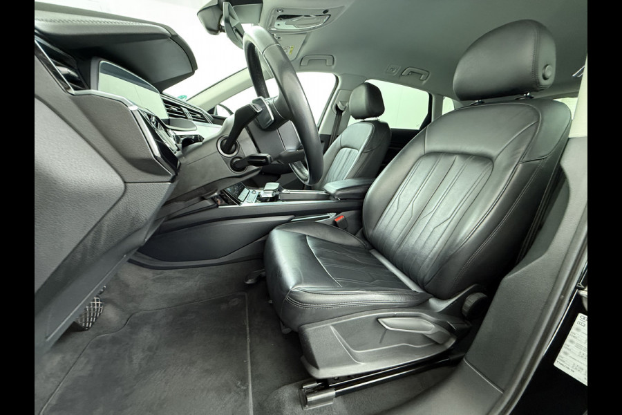 Audi e-tron 55 Quattro Edition 95kWh SOH 93% Leder Trekhaak Navi Ecc Cruise Control Pdc Elek.Achterklep Stoelverwarming Lmv 20" Led DAB 1e Eigenaar Origineel Nederlandse Auto