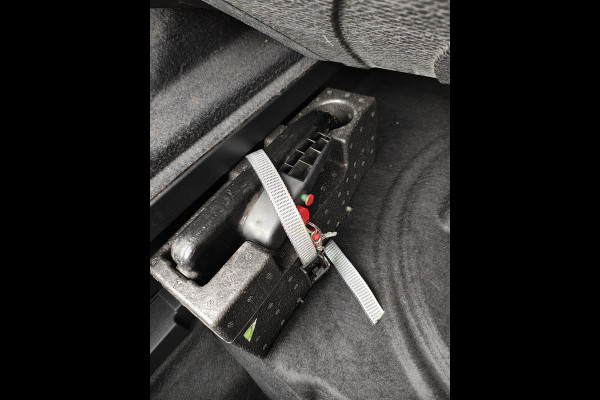 Audi e-tron 55 Quattro Edition 95kWh SOH 93% Leder Trekhaak Navi Ecc Cruise Control Pdc Elek.Achterklep Stoelverwarming Lmv 20" Led DAB 1e Eigenaar Origineel Nederlandse Auto