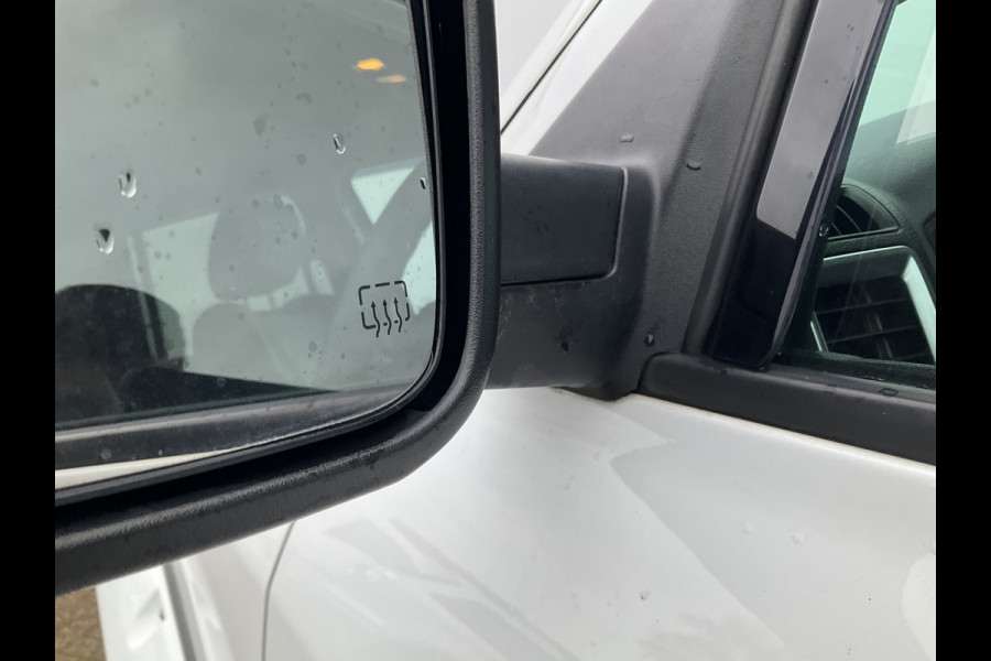 Dodge Ram 1500 5-Pers 5.7 V8 4x4 Crew Cab Leer Bodykit Rebel Camera Trekhaak