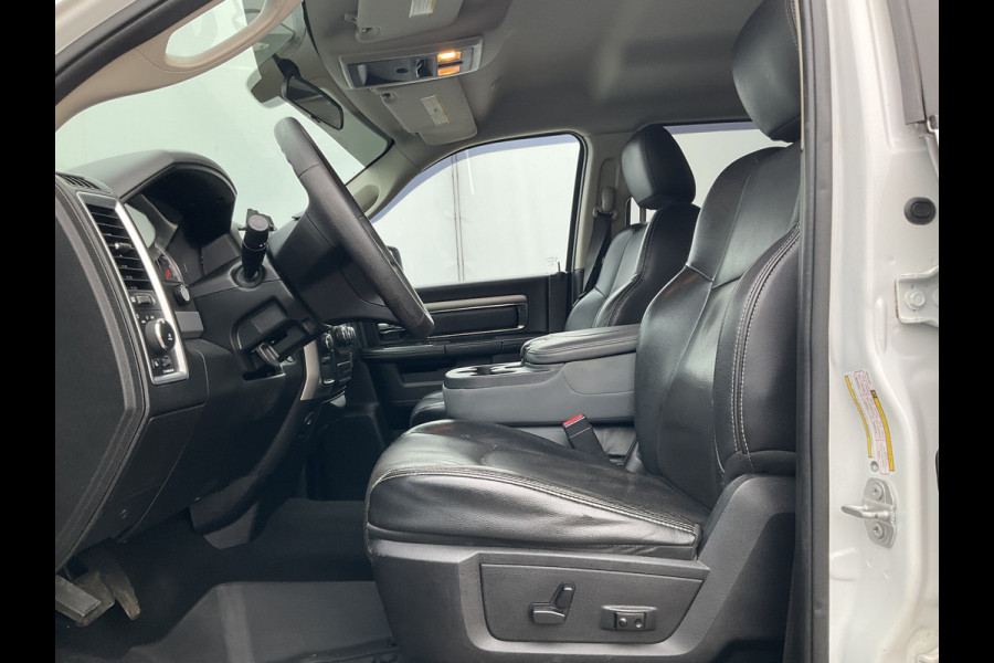 Dodge Ram 1500 5-Pers 5.7 V8 4x4 Crew Cab Leer Bodykit Rebel Camera Trekhaak