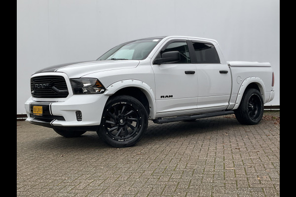 Dodge Ram 1500 5-Pers 5.7 V8 4x4 Crew Cab Leer Bodykit Rebel Camera Trekhaak