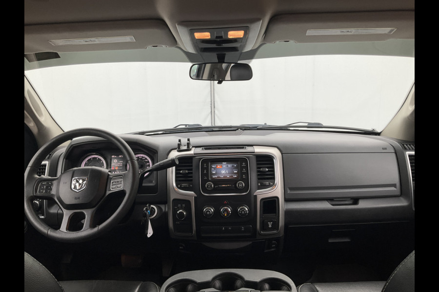 Dodge Ram 1500 5-Pers 5.7 V8 4x4 Crew Cab Leer Bodykit Rebel Camera Trekhaak