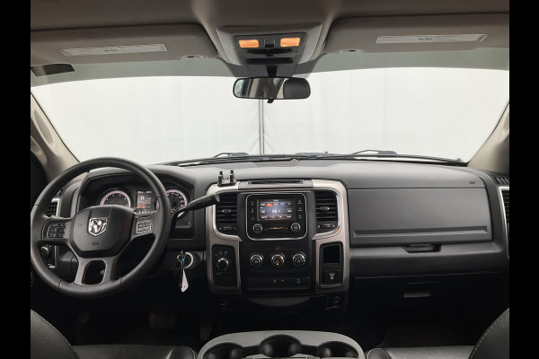 Dodge Ram 1500 5-Pers 5.7 V8 4x4 Crew Cab Leer Bodykit Rebel Camera Trekhaak