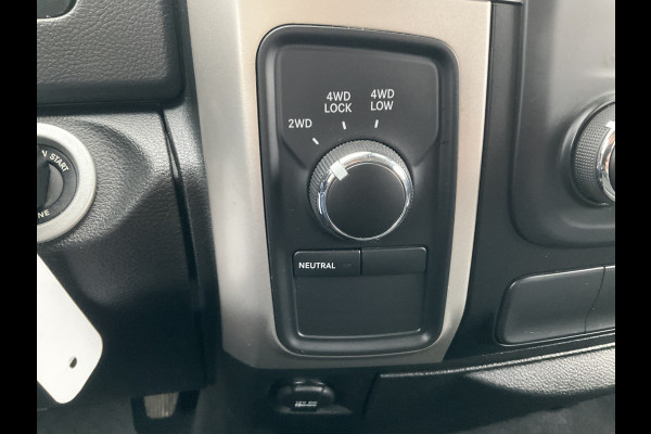 Dodge Ram 1500 5-Pers 5.7 V8 4x4 Crew Cab Leer Bodykit Rebel Camera Trekhaak