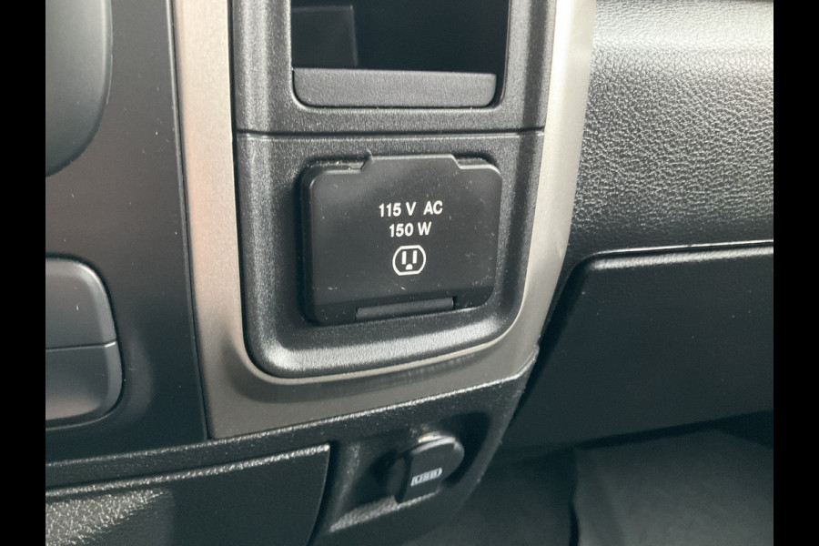 Dodge Ram 1500 5-Pers 5.7 V8 4x4 Crew Cab Leer Bodykit Rebel Camera Trekhaak