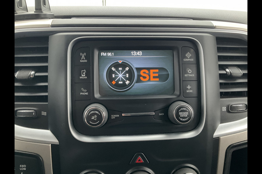 Dodge Ram 1500 5-Pers 5.7 V8 4x4 Crew Cab Leer Bodykit Rebel Camera Trekhaak