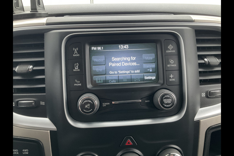 Dodge Ram 1500 5-Pers 5.7 V8 4x4 Crew Cab Leer Bodykit Rebel Camera Trekhaak