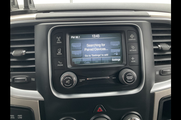 Dodge Ram 1500 5-Pers 5.7 V8 4x4 Crew Cab Leer Bodykit Rebel Camera Trekhaak