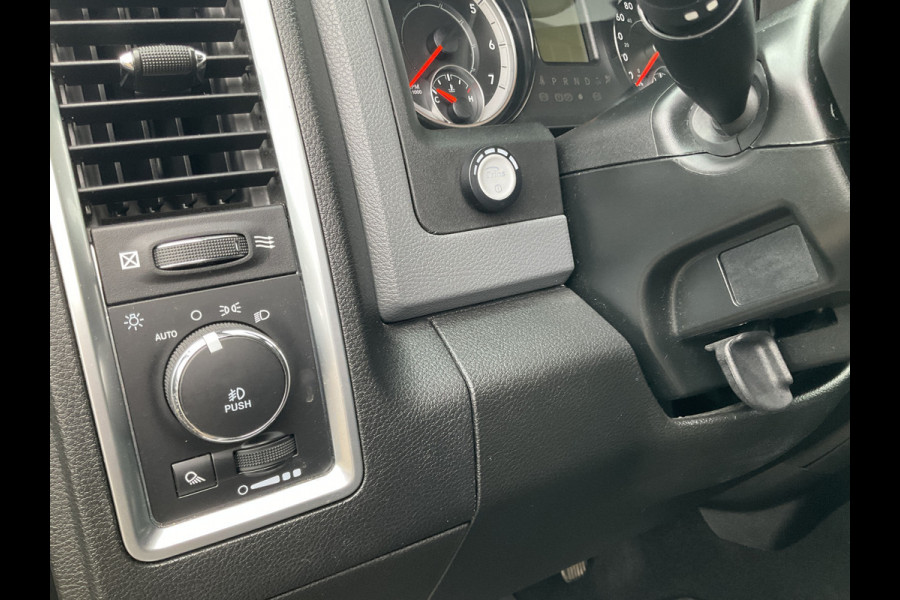 Dodge Ram 1500 5-Pers 5.7 V8 4x4 Crew Cab Leer Bodykit Rebel Camera Trekhaak