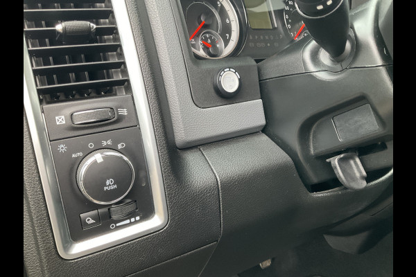 Dodge Ram 1500 5-Pers 5.7 V8 4x4 Crew Cab Leer Bodykit Rebel Camera Trekhaak