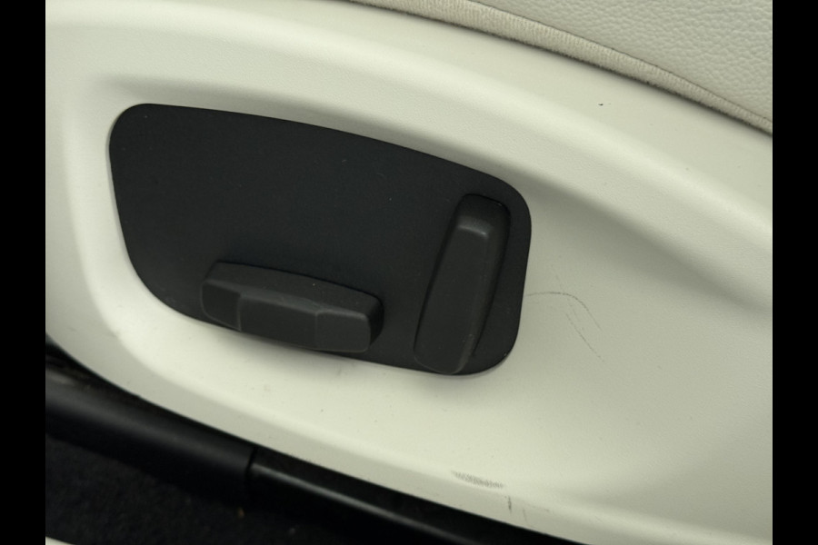Jaguar I-PACE EV400 S AWD 90kWh Leder+Memory Panoramadak Camera Meridian®-Audio Stoelverwarming Navi Ecc Apple Carplay Android Auto Cruise Con Elek.Voorstoelen Voorruitverwarming DAB+ Led Verkeersbord detectie Rijstrooksensor Wifi Origineel Nederlandse Auto