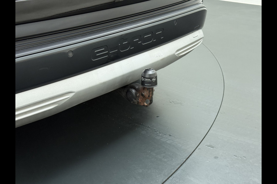 Audi Q4 e-tron 40 Advanced Edition 77kWh SOH 94% Adap.Cruise Trekhaak Navi-Plus Apple Carplay Android Auto Ecc Pdc Matrix Led Sportstoelen DAB Stoelverwarming Led Lmv 19" Elek.Achterklep Led-a-licht dynamisch 1e Eigenaar Origineel Nederlandse Auto 1.000kg Trekgewicht