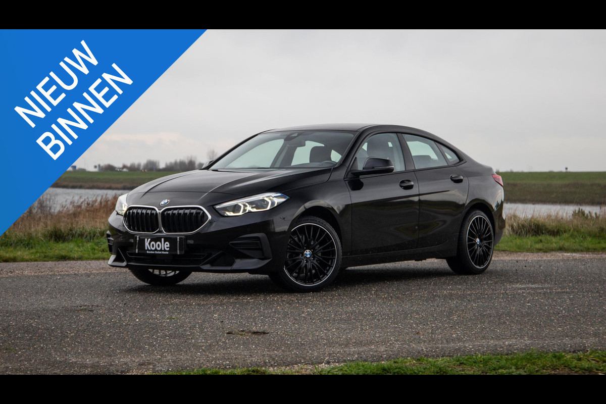 BMW 2 Serie Gran Coupé 218i Introduction Edition NAVI / CARPLAY / LED / AUTOMAAT / N.A.P