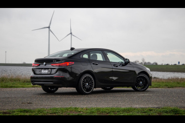 BMW 2 Serie Gran Coupé 218i Introduction Edition NAVI / CARPLAY / LED / AUTOMAAT / N.A.P