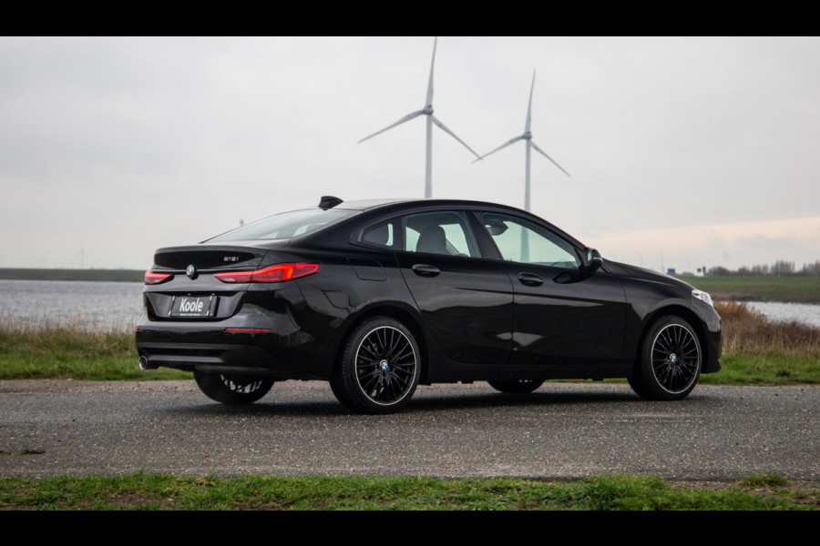 BMW 2 Serie Gran Coupé 218i Introduction Edition NAVI / CARPLAY / LED / AUTOMAAT / N.A.P