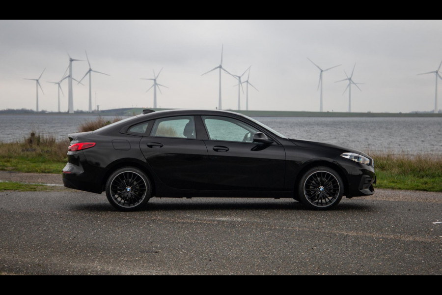 BMW 2 Serie Gran Coupé 218i Introduction Edition NAVI / CARPLAY / LED / AUTOMAAT / N.A.P