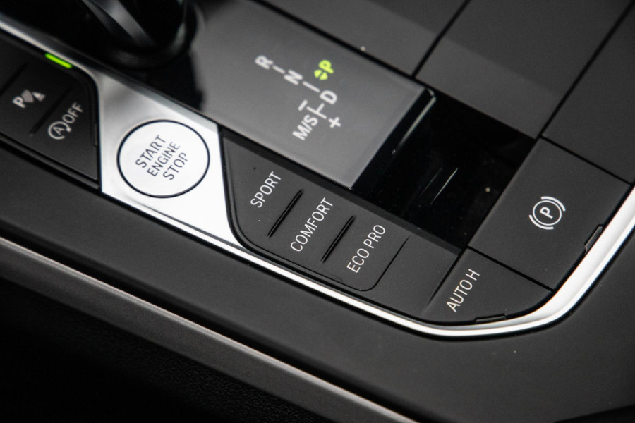 BMW 2 Serie Gran Coupé 218i Introduction Edition NAVI / CARPLAY / LED / AUTOMAAT / N.A.P