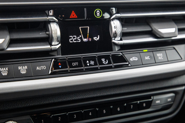 BMW 2 Serie Gran Coupé 218i Introduction Edition NAVI / CARPLAY / LED / AUTOMAAT / N.A.P