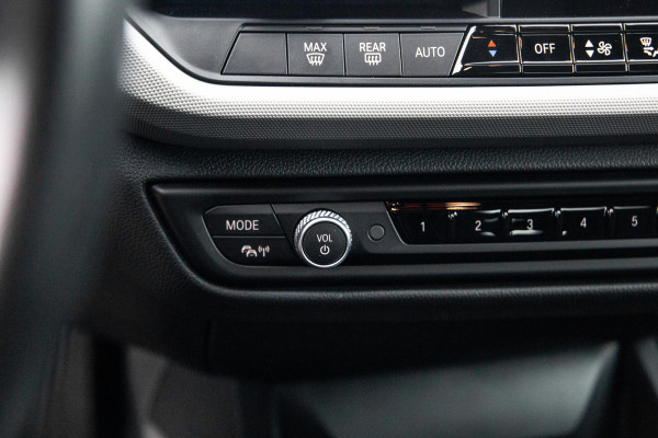 BMW 2 Serie Gran Coupé 218i Introduction Edition NAVI / CARPLAY / LED / AUTOMAAT / N.A.P