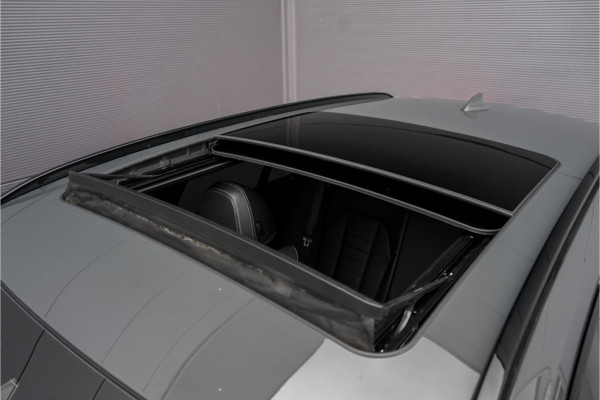 BMW 3 Serie Touring 320e M-Sport Dravitgrau Pano Leder Trekhaak 19"