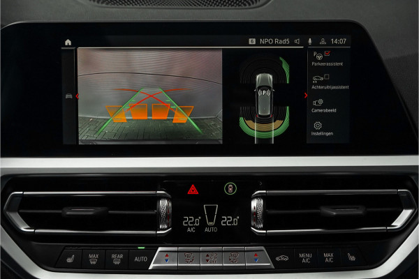 BMW 3 Serie Touring 320e M-Sport Dravitgrau Pano Leder Trekhaak 19"